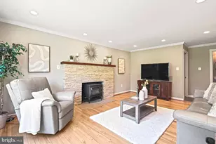 10315 Mountington Ct, Vienna, VA 22182 - Photo 23