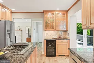 10315 Mountington Ct, Vienna, VA 22182 - Photo 17