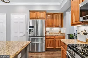 7004 Green Spring Ln, Alexandria, VA 22306 - Photo 17
