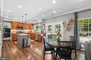 7004 Green Spring Ln, Alexandria, VA 22306 - Photo 13