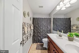 7004 Green Spring Ln, Alexandria, VA 22306 - Photo 43