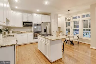 8026 Kidwell Town Court, Vienna, VA 22182 - Photo 11