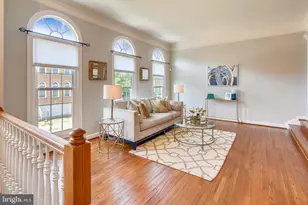 8026 Kidwell Town Ct, Vienna, VA 22182 - Photo 5