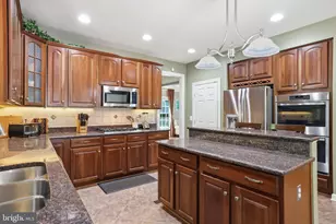 5767 Bush Hill Dr, Alexandria, VA 22310 - Photo 17