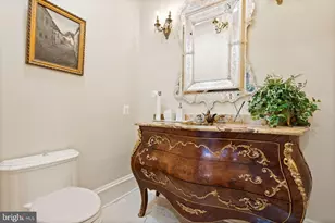 938 Peacock Station Rd, McLean, VA 22102 - Photo 25