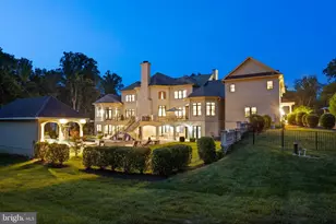 938 Peacock Station Rd, McLean, VA 22102 - Photo 49