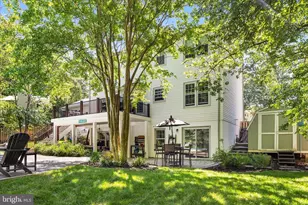 8201 Running Creek Ct, Springfield, VA 22153 - Photo 21