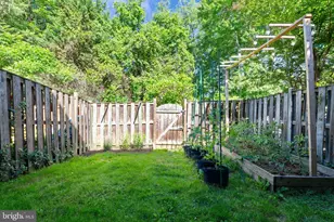5964 Edgehill Ct, Alexandria, VA 22303 - Photo 33