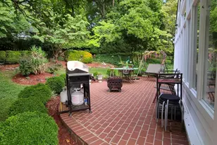 3713 Chanel Rd, Annandale, VA 22003 - Photo 9
