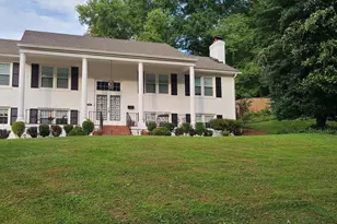 3713 Chanel Rd, Annandale, VA 22003 - Photo 3