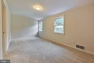 3307 Beechtree Ln, Falls Church, VA 22042 - Photo 13