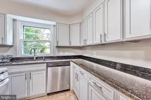 3307 Beechtree Ln, Falls Church, VA 22042 - Photo 7