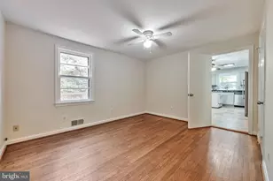 3307 Beechtree Ln, Falls Church, VA 22042 - Photo 9