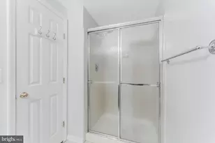 6033 Kestner Cir, Alexandria, VA 22315 - Photo 35