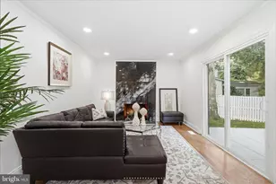 4773 Farndon Ct, Fairfax, VA 22032 - Photo 9