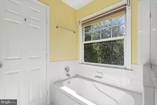 1213 Weatherstone Ct, Reston, VA 20194 - Photo 27