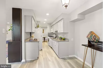 11200 Chestnut Grove Square #302, Reston, VA 20190 - Photo 11