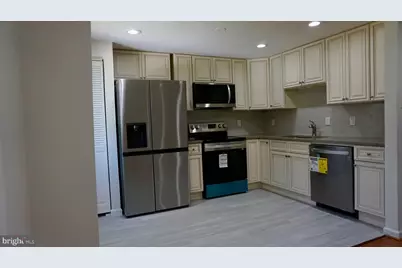 8179 Curving Creek Court, Springfield, VA 22153 - Photo 3