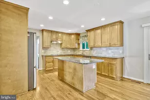 5021 Fleming Dr, Annandale, VA 22003 - Photo 15