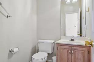7059 Kings Manor Dr, Alexandria, VA 22315 - Photo 9