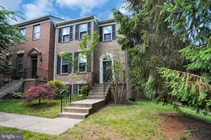 12300 Quiet Hollow Ct, Fairfax, VA 22033 - Photo 3
