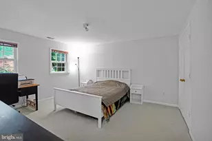 12300 Quiet Hollow Ct, Fairfax, VA 22033 - Photo 33