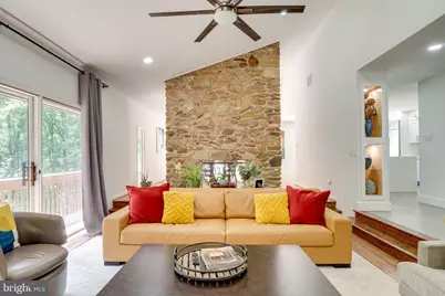 10236 Lawyers Road, Vienna, VA 22181 - Photo 17