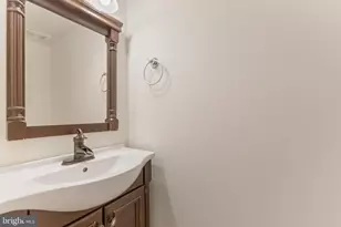 5537 Kendrick Ln, Burke, VA 22015 - Photo 11