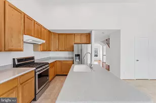 2550 James Monroe Circle, Herndon, VA 20171 - Photo 21