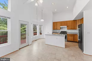 2550 James Monroe Circle, Herndon, VA 20171 - Photo 25