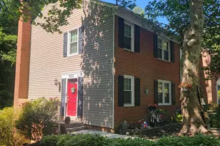 5201 Lonsdale Dr, Springfield, VA 22151 - Photo 1