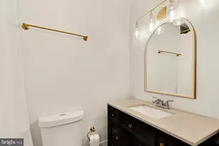 11170 Forest Edge Dr, Reston, VA 20190 - Photo 23