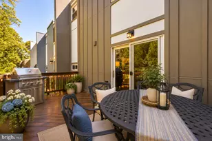 11170 Forest Edge Dr, Reston, VA 20190 - Photo 33
