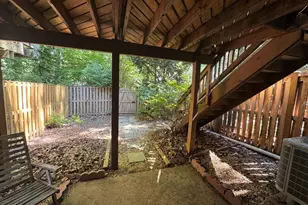 5737 Walnut Wood Ln, Burke, VA 22015 - Photo 25