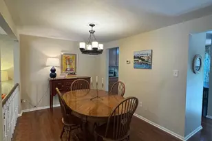5737 Walnut Wood Ln, Burke, VA 22015 - Photo 3