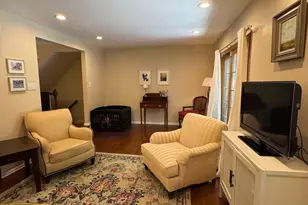 5737 Walnut Wood Ln, Burke, VA 22015 - Photo 7