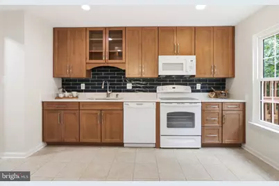 6165 Forest Creek Lane, Springfield, VA 22152 - Photo 5