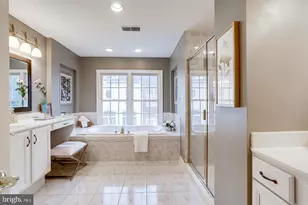 1601 Colonial Hills Dr, McLean, VA 22102 - Photo 15