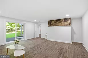 905 Falls Bridge Ln, Great Falls, VA 22066 - Photo 43