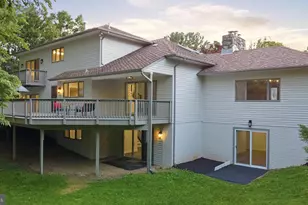 905 Falls Bridge Ln, Great Falls, VA 22066 - Photo 51