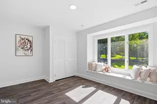 905 Falls Bridge Ln, Great Falls, VA 22066 - Photo 35