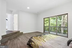905 Falls Bridge Ln, Great Falls, VA 22066 - Photo 29