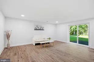 905 Falls Bridge Ln, Great Falls, VA 22066 - Photo 43