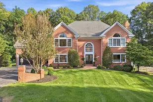 2716 Silkwood Ct, Oakton, VA 22124 - Photo 1