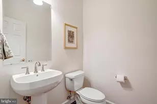 104 Herndon Mills Circle, Herndon, VA 20170 - Photo 15