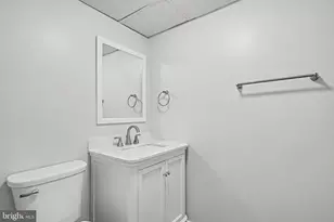 226 Commons Dr NW, Vienna, VA 22180 - Photo 25