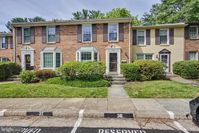 226 Commons Drive NW, Vienna, VA 22180 - Photo 1