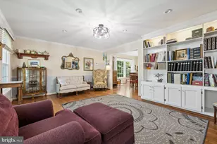 7702 Hilltopper Ct, Springfield, VA 22153 - Photo 5