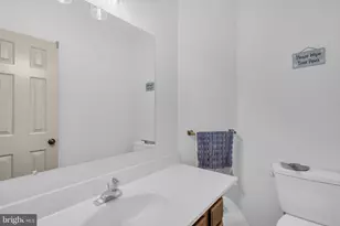 6861 Williamsburg Pond Ct, Falls Church, VA 22043 - Photo 15