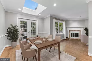 6308 Chaucer View Cir, Alexandria, VA 22304 - Photo 5